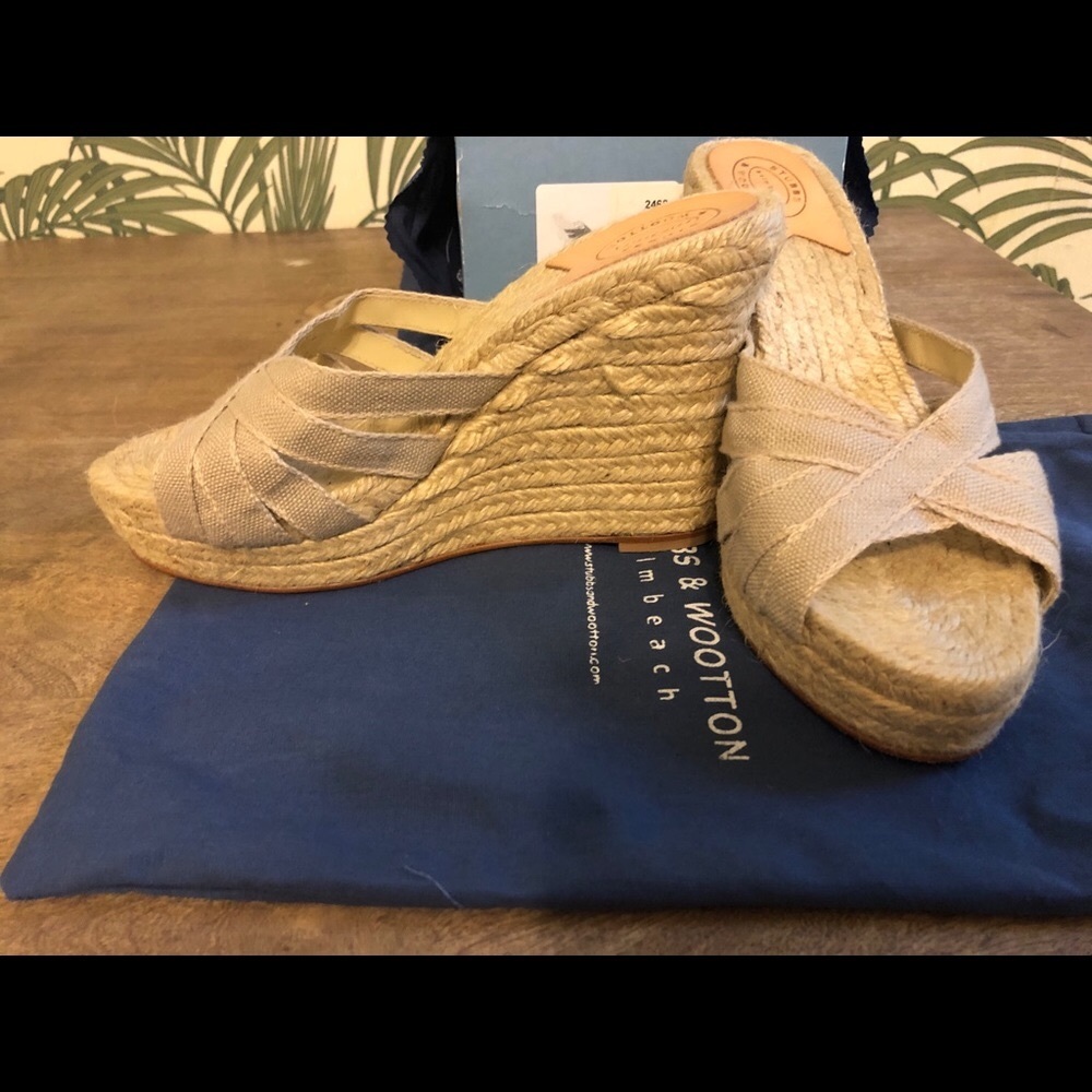 Sandles
